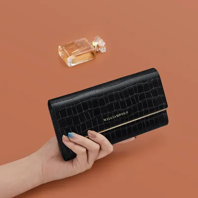 FEMME FOLIO BLACK PURSE